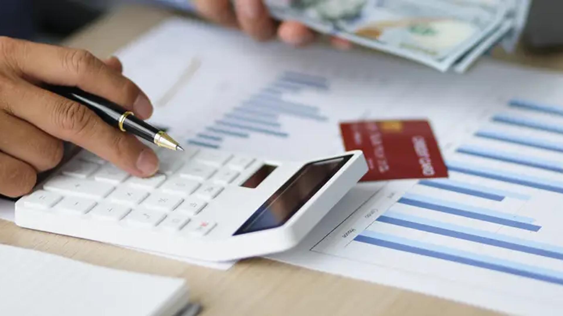 Poradenstvo v oblasti daní a poistenia