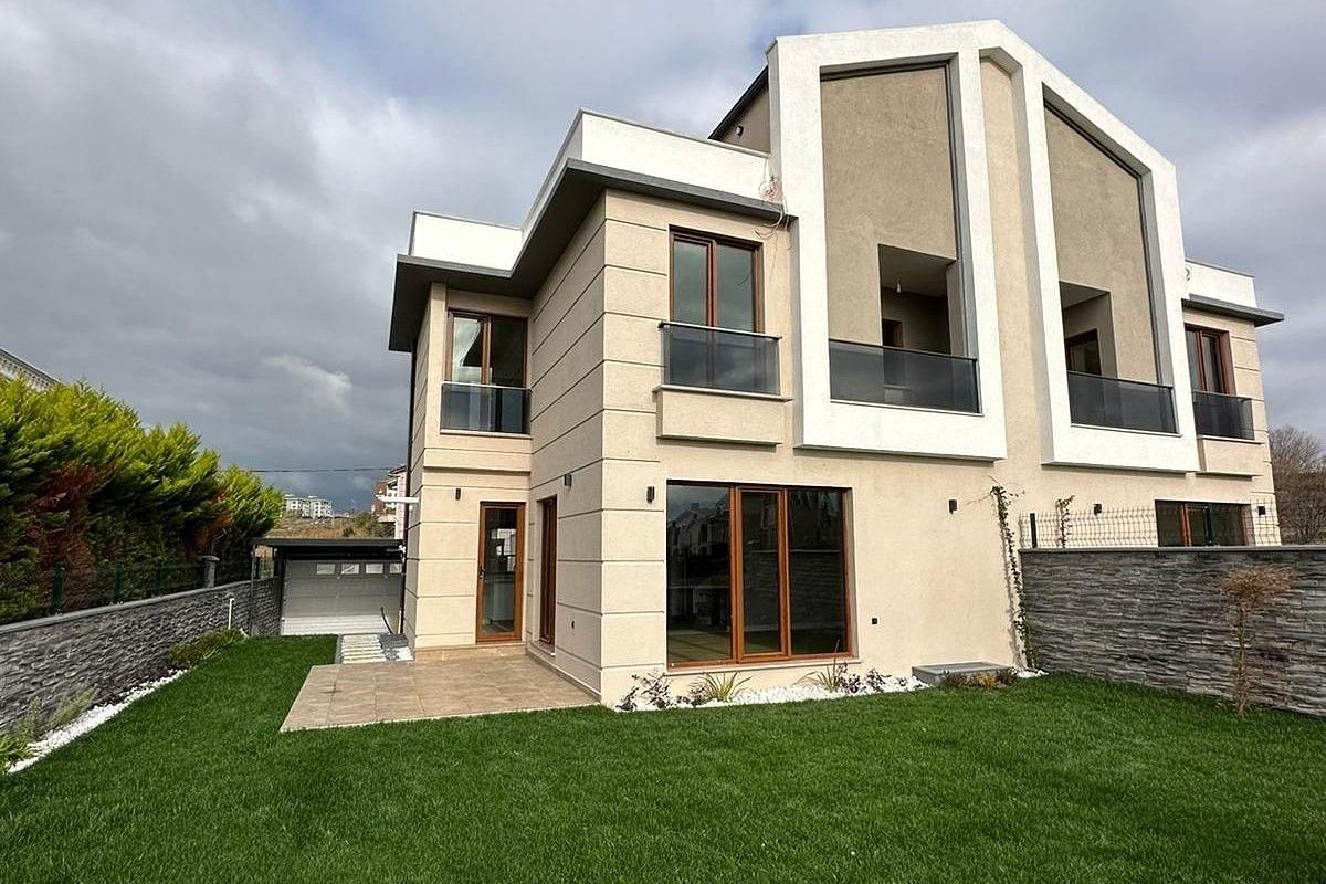 detail.propertyImage