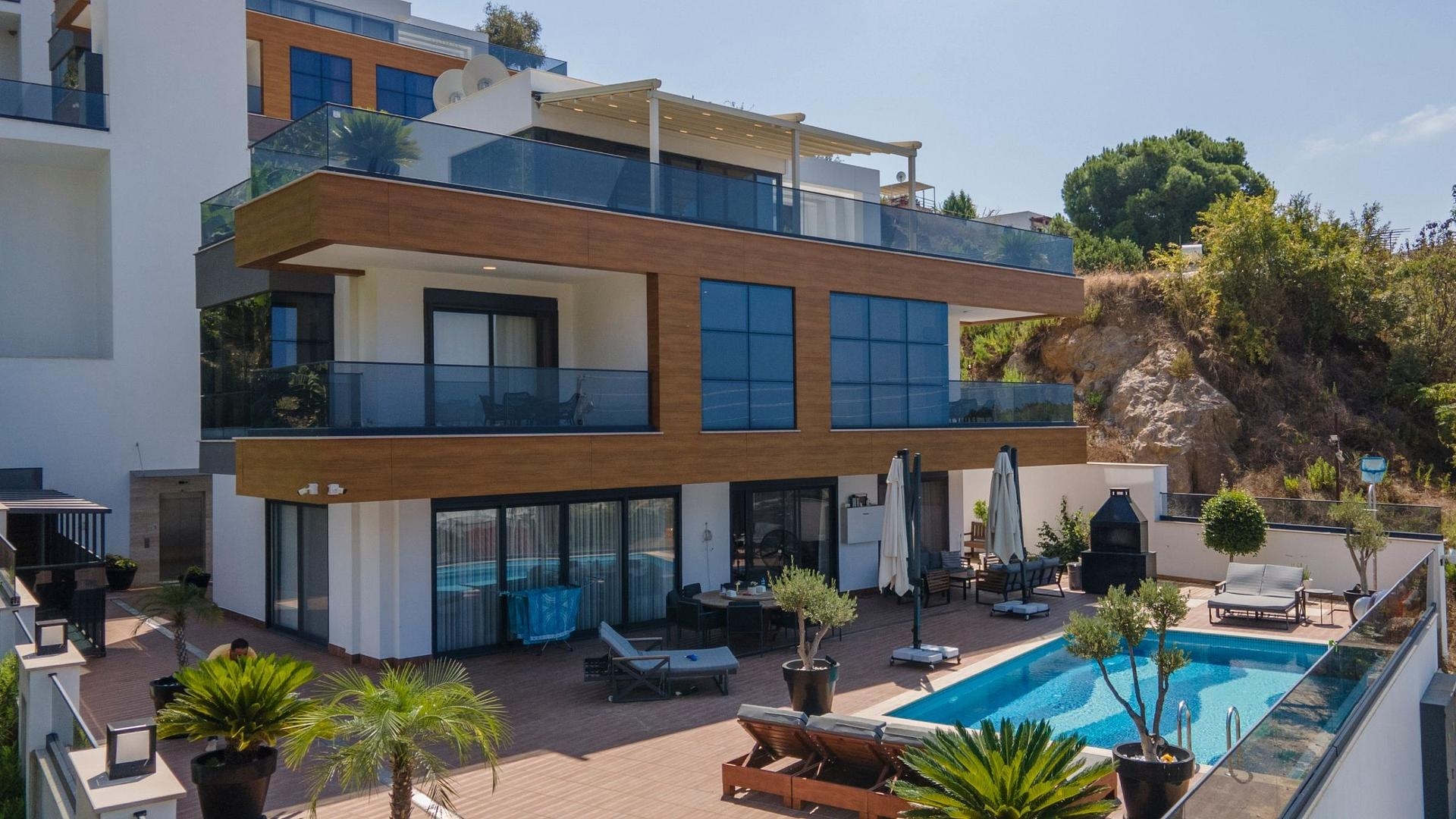 detail.propertyImage