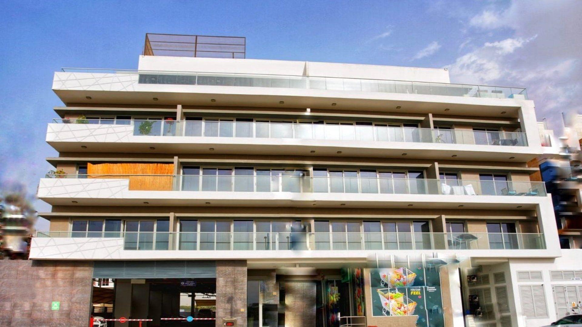 संपत्ति की छवियां 2