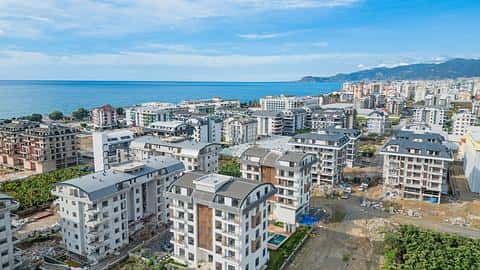 1-værelses lejlighed til salg i Kargicak, Alanya med tæt adgang til havet — 3/17