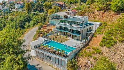 Alanya Tepe Villa with 5 Bedrooms for Sale, Offering Sea View and Citizenship — 3/67