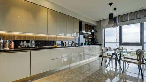 À vendre : appartement 1-2 chambres à Bakirköy, Istanbul, offre de citoyenneté et piscine intérieure — 8/38