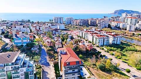 Investir dans des appartements de 1, 2 et 4 chambres avec piscine près de la plage à Kestel, Alanya — 4/31