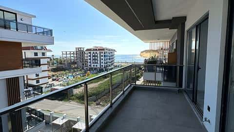 Apartamenty w Alanya Kestel - opcje 1 i 3 sypialni w pobliżu morza na sprzedaż — 7/28