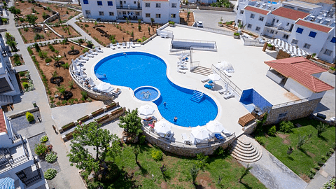 Apartamento de 3 Habitaciones en Venta en Esentepe, Reventa en Kyrenia — 4/17