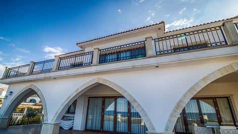 Vila s 3-5 Spavaćih Soba Na Prodaju u Esentepeu, Kyrenia, Sjeverni Kipar — 6/30
