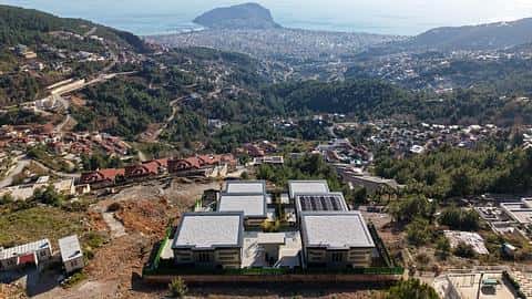 Villa de Luxe à Alanya Tepe avec Piscine Privée et Vue Mer Étonnante à Vendre — 3/26