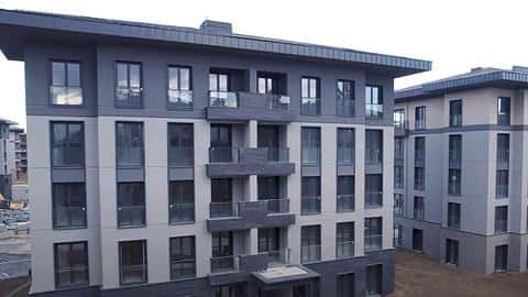 À vendre : appartements de 1 à 4 chambres, piscine et salle de sport à Kucukcekmece, Istanbul — 3/33