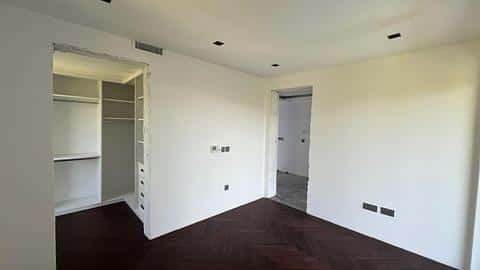 Villa à vendre à Beykoz Istanbul avec jardin privé et sécurité — 10/17