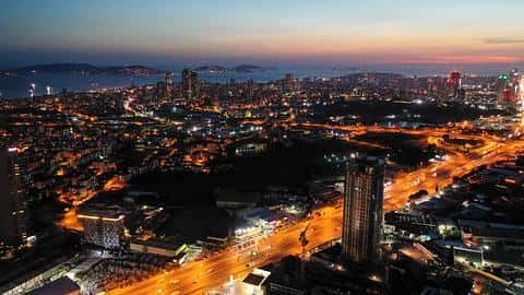 Spectacular tower in the city’s new Center, Kartal, Istanbul — 5/19