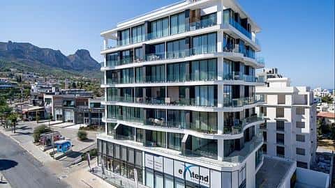 Achetez un appartement d'une chambre à Girne, Chypre du Nord - Emplacement au centre-ville — 2/24