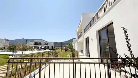 Apartment 1 Bedroom For Sale in Northern Cyprus Tatlisu - Sea View & Pool — 9/41