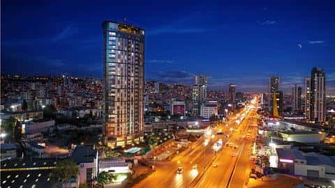 Spectacular tower in the city’s new Center, Kartal, Istanbul — 4/19