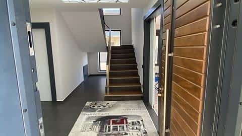 Villa nueva ubicada en Döşemealtı al norte de Antalya — 10/35
