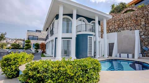Villa de Luxe 4+1 avec Vue sur Mer à Vendre à Alanya Kargicak — 5/26