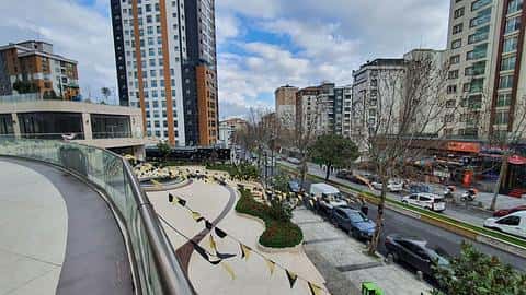 Espace commercial principal à Bagcilar, centre-ville d'Istanbul à vendre — 4/15