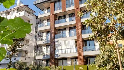 Appartement 1+1 Meublé à Vendre au Centre d'Alanya Proche Plage — 2/14