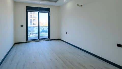 Appartement à vendre à Mahmutlar, Alanya : 3 chambres, piscine et vue sur la ville — 9/27