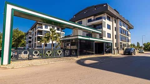Apartamenty w otwartej przestrzeni w Oba — 7/26
