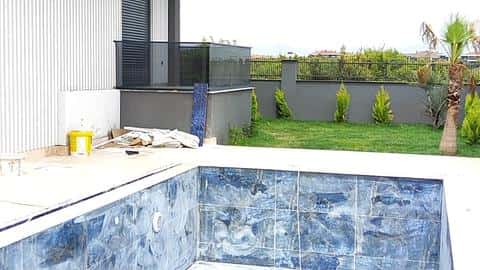 Luxueuse Villa de Quatre Chambres à Vendre à Döşemealtı, Antalya — 6/31