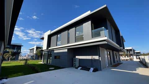 Incroyables villas de 6 chambres dans le quartier de Muratpasa — 9/52