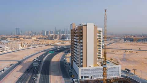 Elite Apartments with Fabulous View in Al Furjan, Dubai — 3/13