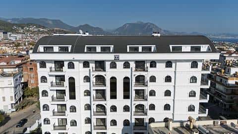 Appartements centraux à Alanya à vendre : 2 ou 3 chambres avec piscine et salle de sport — 4/35