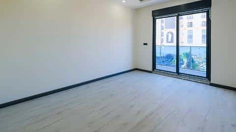Appartement à vendre à Mahmutlar, Alanya : 3 chambres, piscine et vue sur la ville — 10/27