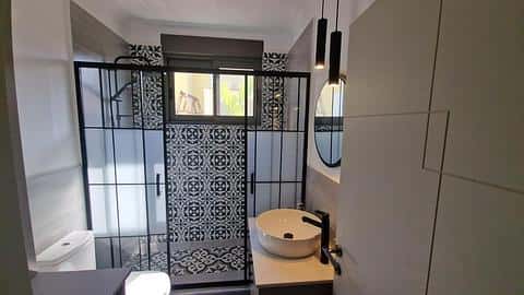 Villa entièrement meublée avec piscine privée et ascenseur à Alanya — 9/14