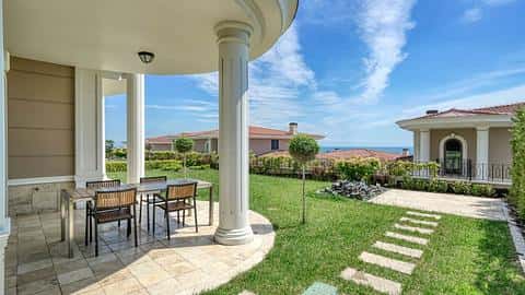 Villa à Beylikduzu, Istanbul : 5-6 chambres, centre-ville et permis de résidence disponible — 4/35