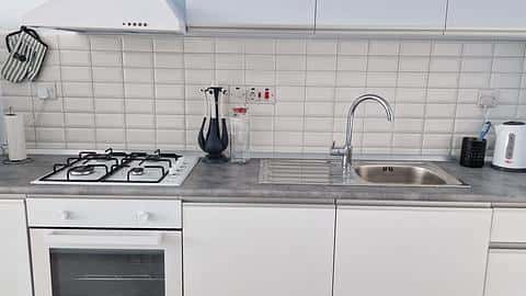 Sea View Studio Apartment – Fully Furnished for Holidays or Rental Income — 8/22