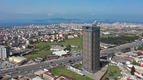 Spectacular tower in the city’s new Center, Kartal, Istanbul — 2/19
