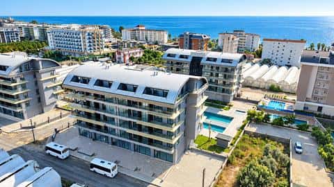 Apartamentet në Alanya Kargicak për Shitje - 1, 2, 3 Dhoma me Pishinë, Pranë Detit dhe Shtetësisë — 6/7