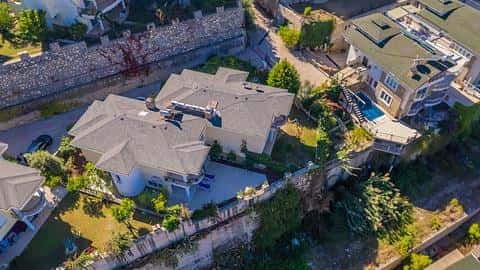 Duplex Luxueux 3+1 avec Vues Panoramiques sur la Mer, la Nature et la Ville — 5/31