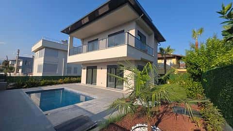 Villa Triplex Vue Mer à Vendre à Alanya | Citoyenneté — 3/31