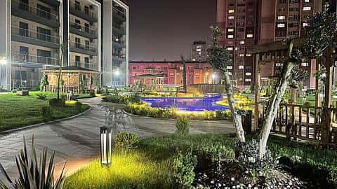 À vendre : Charmants appartements avec 2, 3, 4 chambres et accès à la piscine à Kucukcekmece, Istanbul — 3/16