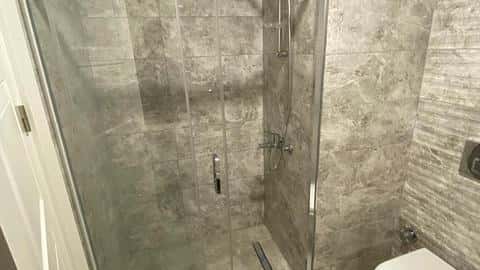 Kadikoy Apartment 1-4 Schlafzimmer mit Aufenthaltsgenehmigung verfügbar — 10/16