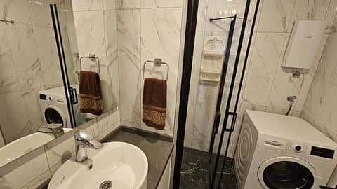 Appartement 1+1 Meublé à Vendre au Centre d'Alanya Proche Plage — 10/14