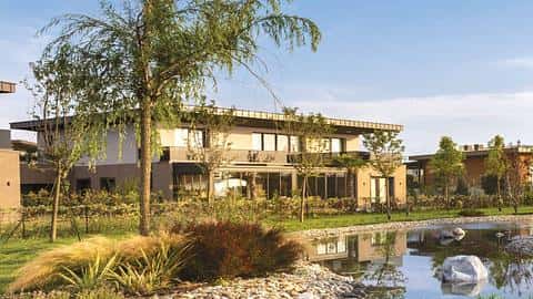 Charmante villa à Buyukcekmece avec 4-5 chambres et piscine intérieure à vendre — 4/12