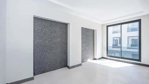 Bureau 2+1 à vendre à Alanya | À 100 mètres du nouveau bâtiment municipal | Cuisine séparée | Rendement locatif élevé — 7/15