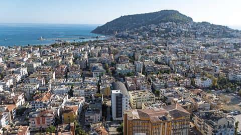 Appartements centraux à Alanya à vendre : 2 ou 3 chambres avec piscine et salle de sport — 6/35