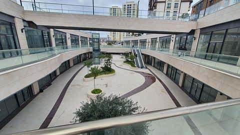 Espace commercial principal à Bagcilar, centre-ville d'Istanbul à vendre — 8/15