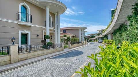 Villa à Beylikduzu, Istanbul : 5-6 chambres, centre-ville et permis de résidence disponible — 5/35