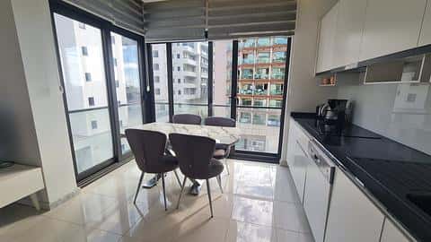 Appartement meublé à vendre à Alanya Oba avec permis de séjour — 5/28