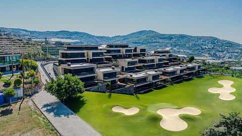 Villas de Luxe à Vendre à Kargicak | Vue sur la Mer et le Château — 3/22