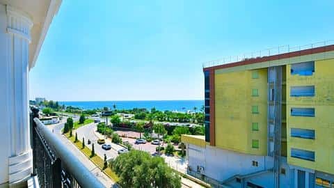 Apartament 3-pokojowy na sprzedaż z widokiem na morze w Kargicak, Alanya — 3/35