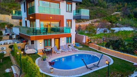 Villa à vendre à Alanya Tepe : 5 chambres avec opportunité de citoyenneté — 3/30