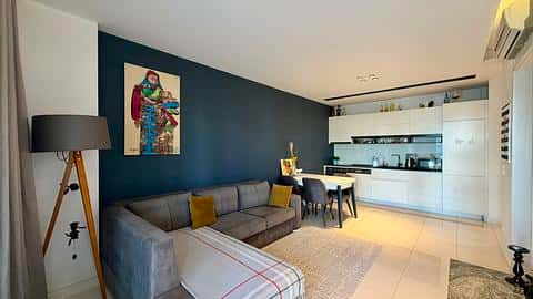 Appartement 1+1 Meublé à Vendre à Oba Alanya Près de la Mer — 2/24