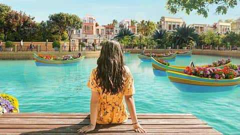 Elite 4-Bedroom Townhouses in Damac Lagoons, Dubai — 2/4